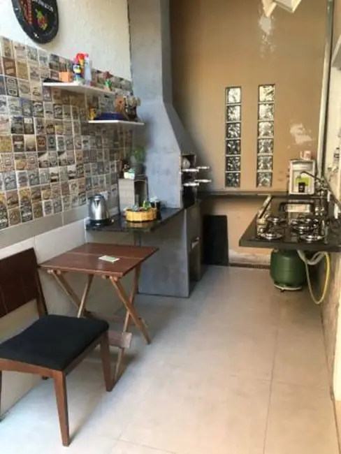 Foto 6 de Casa com 2 quartos à venda em Sao Jose Dos Campos - SP