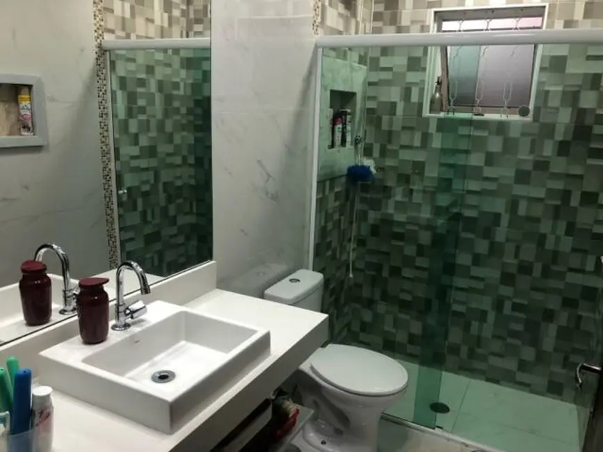 Foto 5 de Casa com 2 quartos à venda em Sao Jose Dos Campos - SP