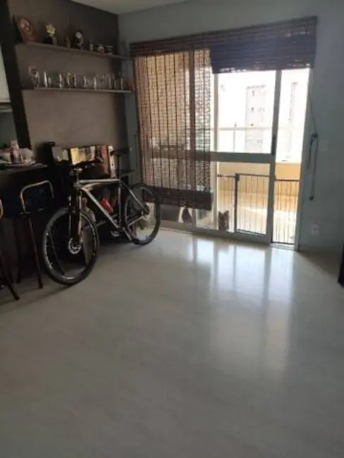 Foto 2 de Apartamento com 2 quartos à venda, 80m2 em Sao Jose Dos Campos - SP