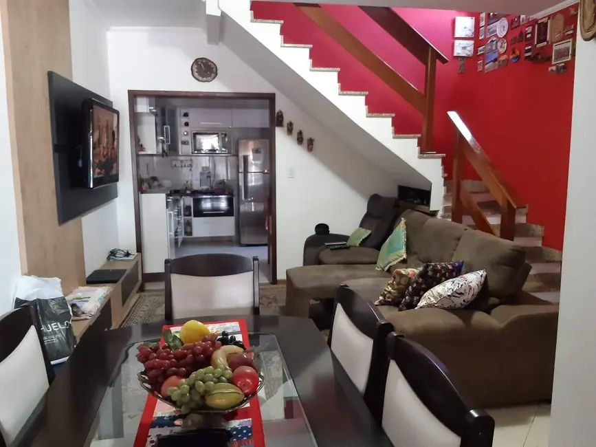 Sobrado com 3 quartos à venda, 132m2 em Sao Jose Dos Campos - SP - imagem 4 Foto 4 de Sobrado com 3 quartos à venda, 132m2 em Sao Jose Dos Campos - SP