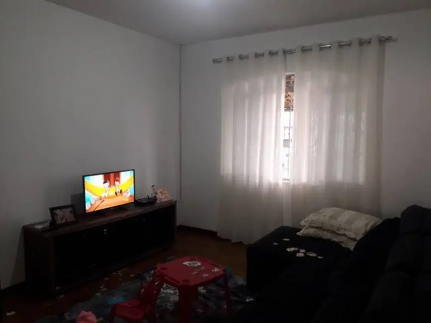 Casa com 3 quartos à venda, 330m2 em Sao Jose Dos Campos - SP - imagem 4 Foto 4 de Casa com 3 quartos à venda, 330m2 em Sao Jose Dos Campos - SP