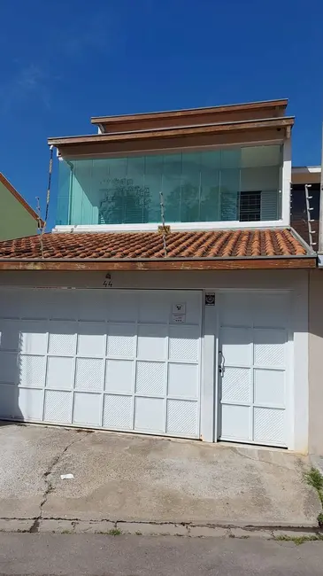 Foto 1 de Sobrado com 5 quartos à venda, 300m2 em Sao Jose Dos Campos - SP