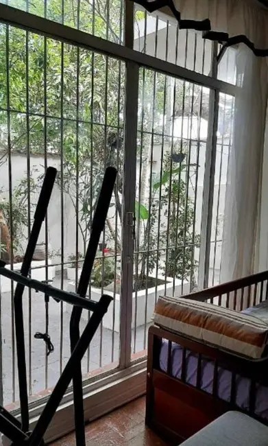 Casa com 4 quartos à venda, 258m2 em Sao Jose Dos Campos - SP - imagem 3 Foto 3 de Casa com 4 quartos à venda, 258m2 em Sao Jose Dos Campos - SP