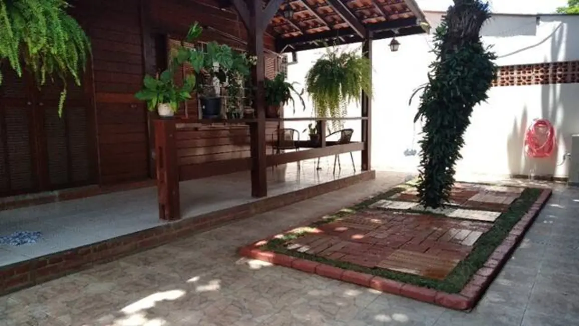 Foto 8 de Casa com 4 quartos à venda, 300m2 em Sao Jose Dos Campos - SP