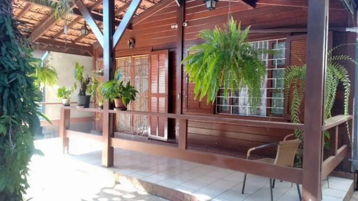 Foto 1 de Casa com 4 quartos à venda, 300m2 em Sao Jose Dos Campos - SP