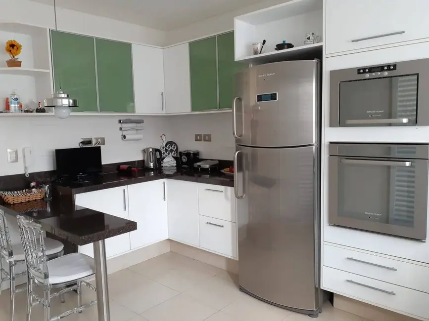 Sobrado com 4 quartos à venda, 483m2 em Sao Jose Dos Campos - SP - imagem 6 Foto 6 de Sobrado com 4 quartos à venda, 483m2 em Sao Jose Dos Campos - SP