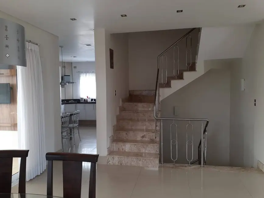 Foto 2 de Sobrado com 4 quartos à venda, 483m2 em Sao Jose Dos Campos - SP