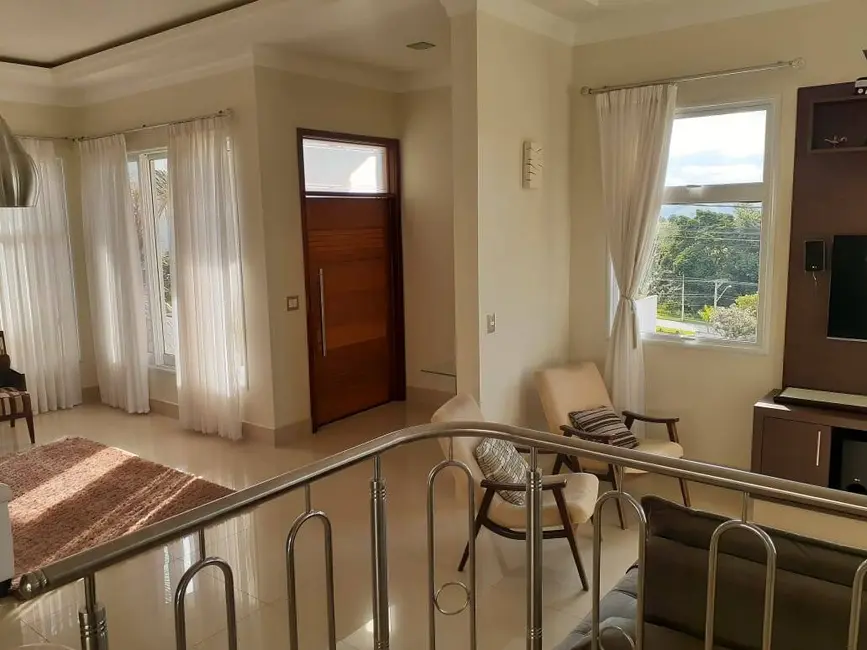 Sobrado com 4 quartos à venda, 483m2 em Sao Jose Dos Campos - SP - imagem 4 Foto 4 de Sobrado com 4 quartos à venda, 483m2 em Sao Jose Dos Campos - SP