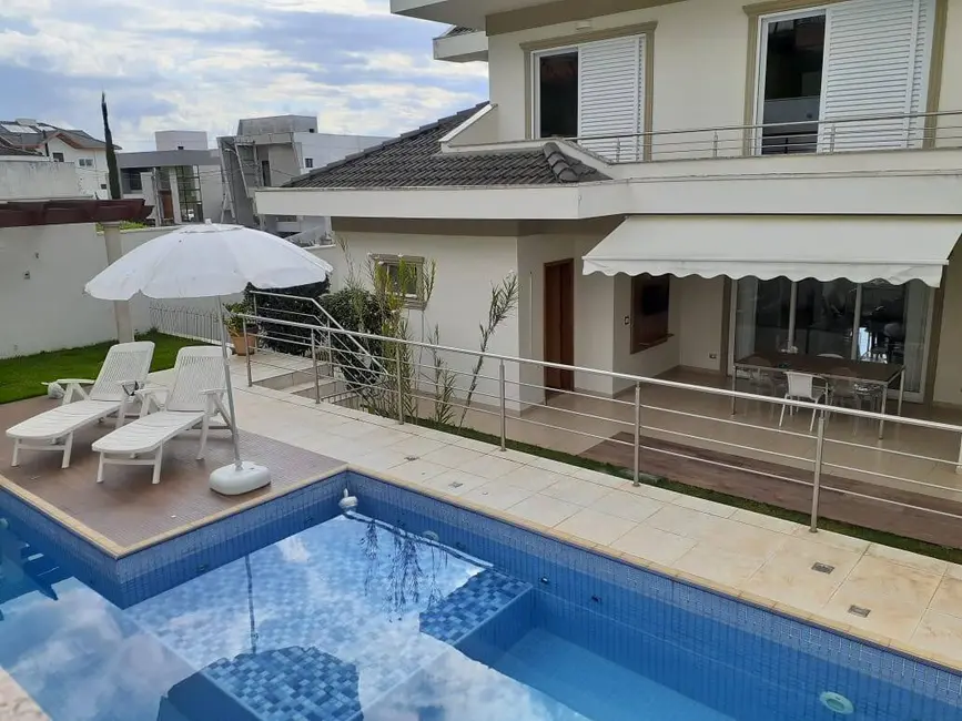 Sobrado com 4 quartos à venda, 483m2 em Sao Jose Dos Campos - SP - imagem 5 Foto 5 de Sobrado com 4 quartos à venda, 483m2 em Sao Jose Dos Campos - SP