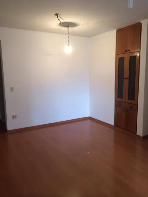 Apartamento com 3 quartos à venda e para alugar, 85m2 em Sao Jose Dos Campos - SP - imagem 4 Foto 4 de Apartamento com 3 quartos à venda e para alugar, 85m2 em Sao Jose Dos Campos - SP