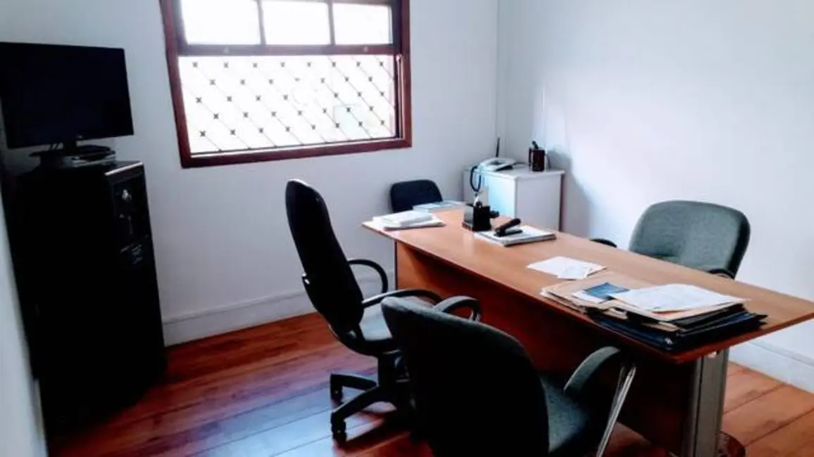 Casa com 4 quartos à venda, 150m2 em Sao Jose Dos Campos - SP - imagem 5 Foto 5 de Casa com 4 quartos à venda, 150m2 em Sao Jose Dos Campos - SP