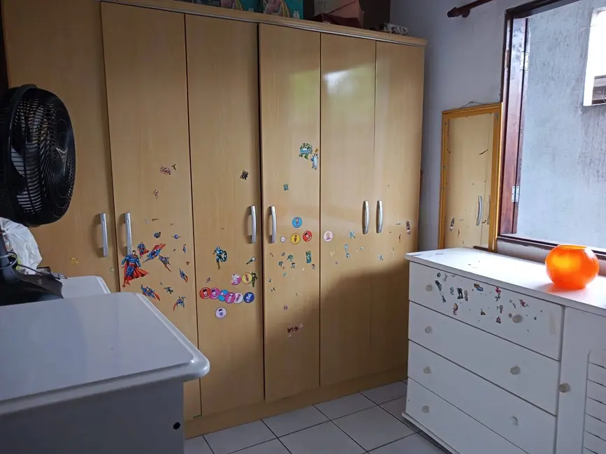 Casa com 4 quartos à venda, 150m2 em Sao Jose Dos Campos - SP - imagem 6 Foto 6 de Casa com 4 quartos à venda, 150m2 em Sao Jose Dos Campos - SP