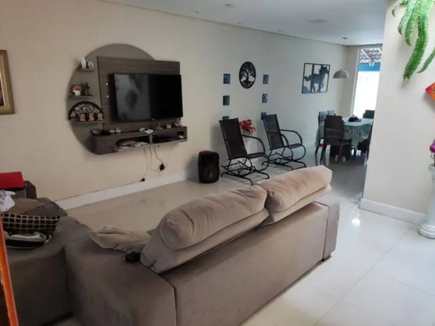 Foto 2 de Sobrado com 3 quartos à venda, 180m2 em Sao Jose Dos Campos - SP