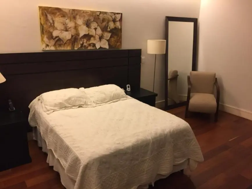 Foto 5 de Casa com 4 quartos à venda, 450m2 em Sao Jose Dos Campos - SP