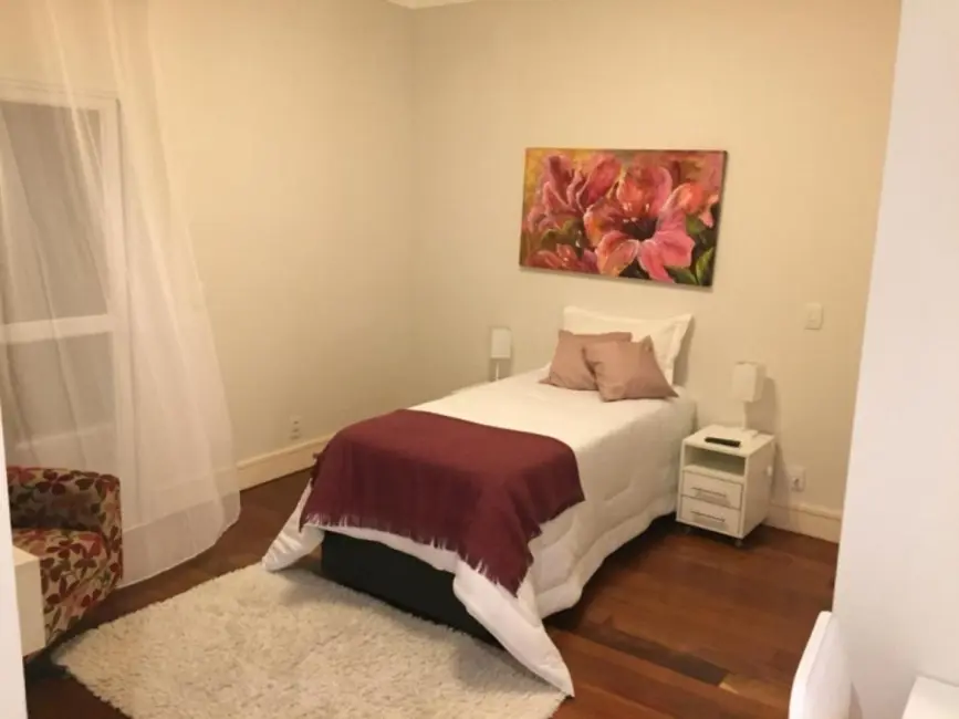 Foto 2 de Casa com 4 quartos à venda, 450m2 em Sao Jose Dos Campos - SP