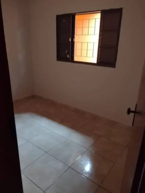 Foto 2 de Casa com 3 quartos à venda, 150m2 em Sao Jose Dos Campos - SP