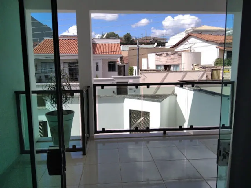 Casa com 4 quartos à venda, 380m2 em Centro, Varginha - MG - imagem 9 Foto 9 de Casa com 4 quartos à venda, 380m2 em Centro, Varginha - MG
