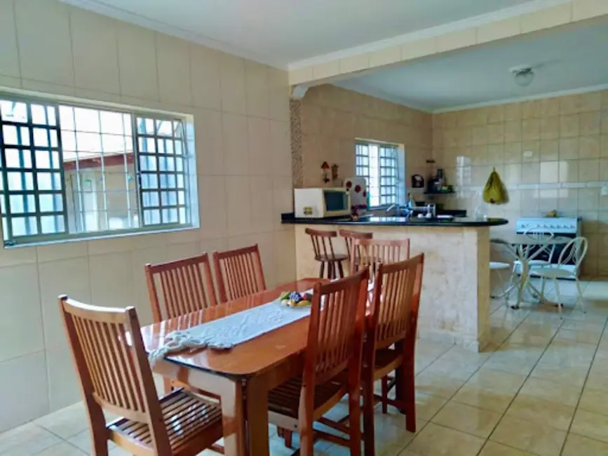 Casa com 3 quartos à venda, 250m2 em Condomínio Residencial Urupês, Varginha - MG - imagem 8 Foto 8 de Casa com 3 quartos à venda, 250m2 em Condomínio Residencial Urupês, Varginha - MG