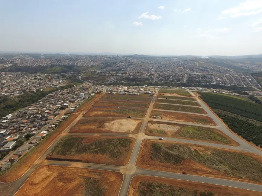 Foto 6 de Terreno / Lote à venda, 250m2 em São Francisco, Varginha - MG