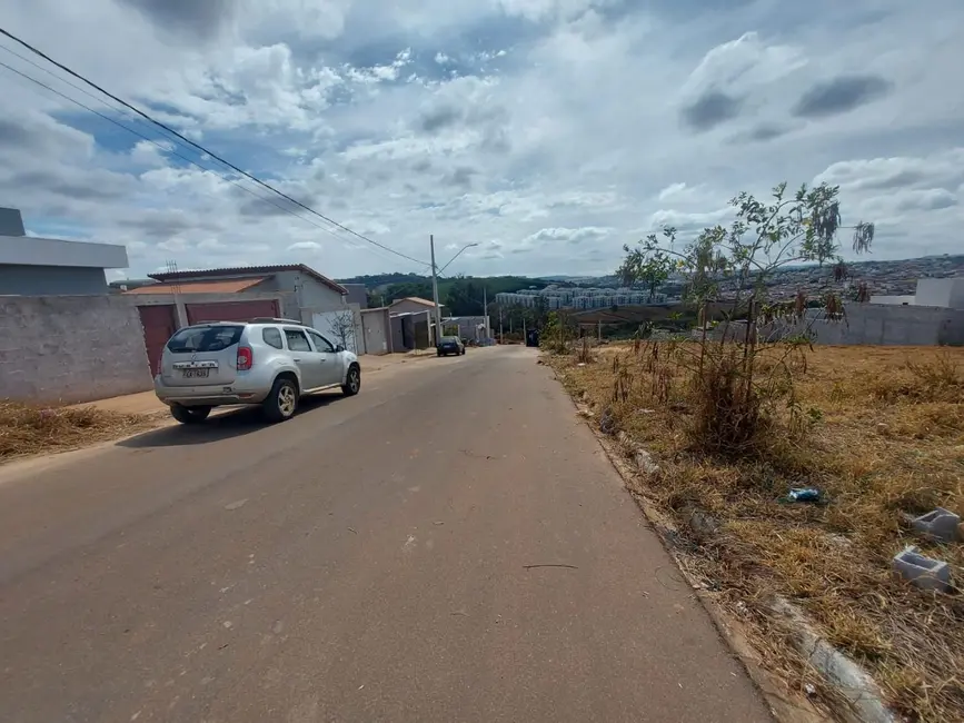 Terreno / Lote à venda, 244m2 em Varginha - MG - imagem 5 Foto 5 de Terreno / Lote à venda, 244m2 em Varginha - MG