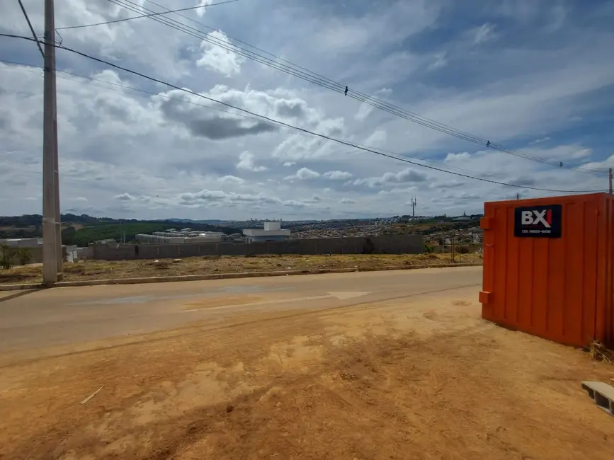 Terreno / Lote à venda, 244m2 em Varginha - MG - imagem 3 Foto 3 de Terreno / Lote à venda, 244m2 em Varginha - MG