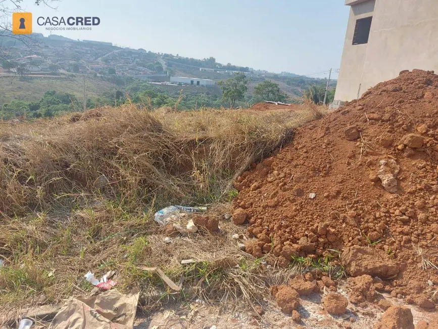 Foto 1 de Terreno / Lote à venda, 250m2 em Varginha - MG