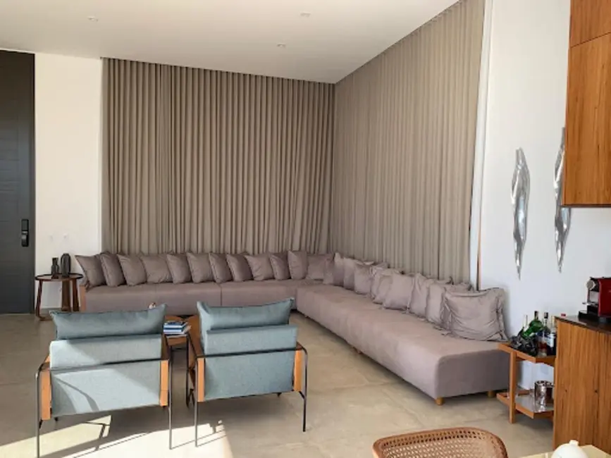 Foto 9 de Casa de Condomínio com 5 quartos à venda, 2870m2 em Centro, Guape - MG