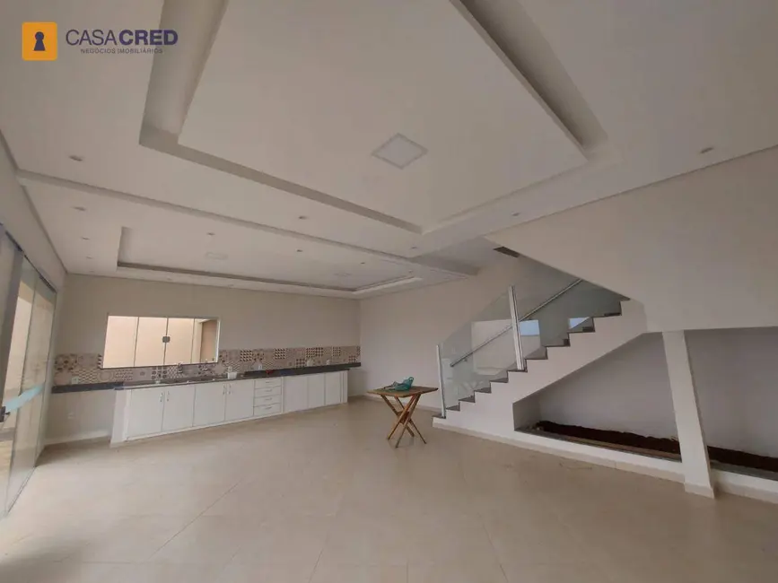 Casa com 4 quartos à venda, 210m2 em Minas Gerais, Varginha - MG - imagem 6 Foto 6 de Casa com 4 quartos à venda, 210m2 em Minas Gerais, Varginha - MG