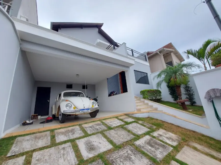 Sobrado com 2 quartos à venda, 250m2 em Condomínio Residencial Urupês, Varginha - MG - imagem 7 Foto 7 de Sobrado com 2 quartos à venda, 250m2 em Condomínio Residencial Urupês, Varginha - MG