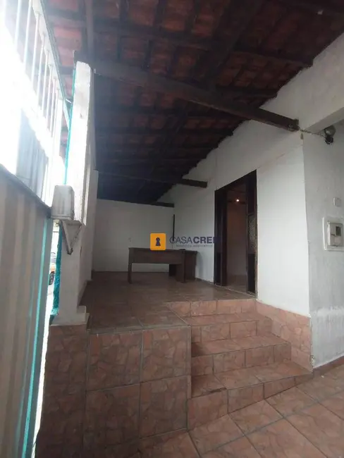 Foto 2 de Casa com 4 quartos à venda, 228m2 em Bom Pastor, Varginha - MG