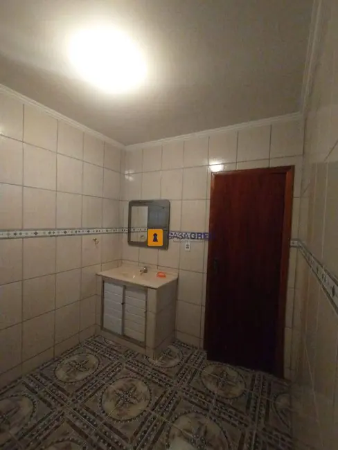 Casa com 4 quartos à venda, 228m2 em Bom Pastor, Varginha - MG - imagem 9 Foto 9 de Casa com 4 quartos à venda, 228m2 em Bom Pastor, Varginha - MG