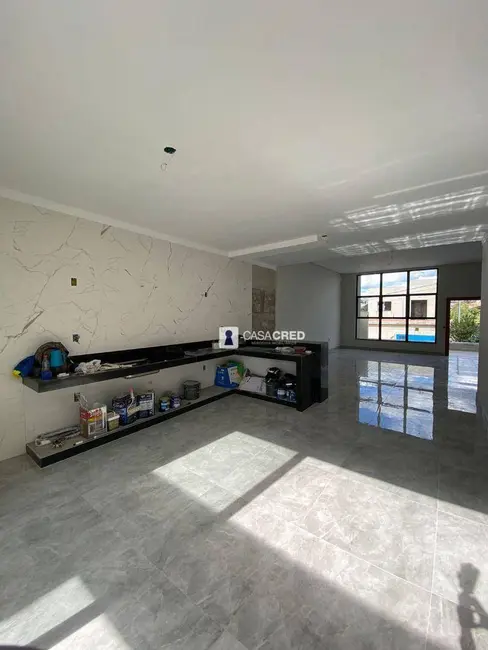 Casa com 3 quartos à venda, 250m2 em Varginha - MG - imagem 5 Foto 5 de Casa com 3 quartos à venda, 250m2 em Varginha - MG