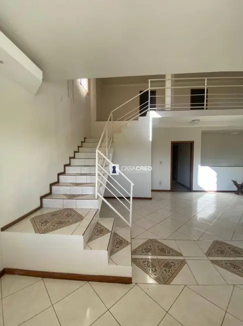 Casa com 6 quartos à venda, 330m2 em Vila Verde, Varginha - MG - imagem 6 Foto 6 de Casa com 6 quartos à venda, 330m2 em Vila Verde, Varginha - MG