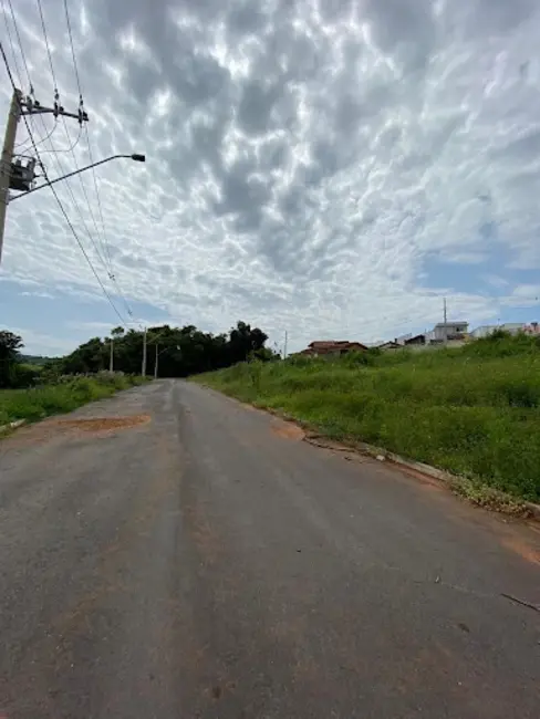 Foto 3 de Terreno / Lote à venda, 200m2 em Varginha - MG