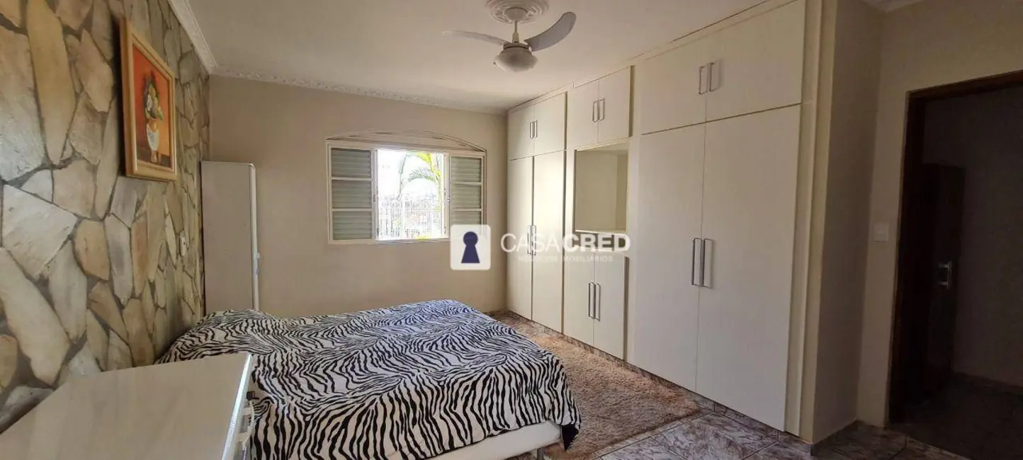 Foto 2 de Casa com 3 quartos à venda, 329m2 em Varginha - MG