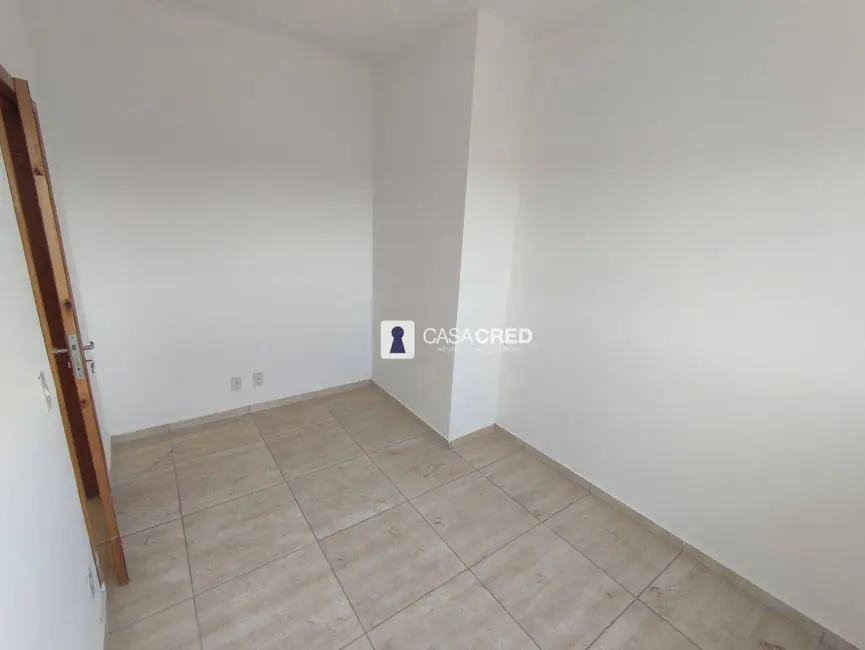 Apartamento com 2 quartos à venda, 52m2 em Jardim Mont Serrat, Varginha - MG - imagem 4 Foto 4 de Apartamento com 2 quartos à venda, 52m2 em Jardim Mont Serrat, Varginha - MG