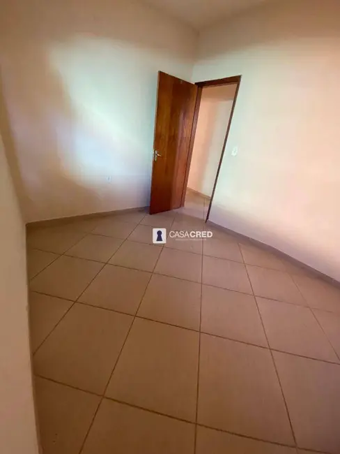 Casa com 2 quartos à venda, 200m2 em Eloi Mendes - MG - imagem 8 Foto 8 de Casa com 2 quartos à venda, 200m2 em Eloi Mendes - MG