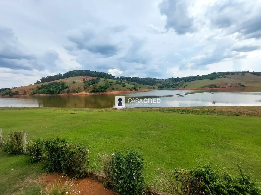 Foto 3 de Terreno / Lote à venda, 750m2 em  - MG