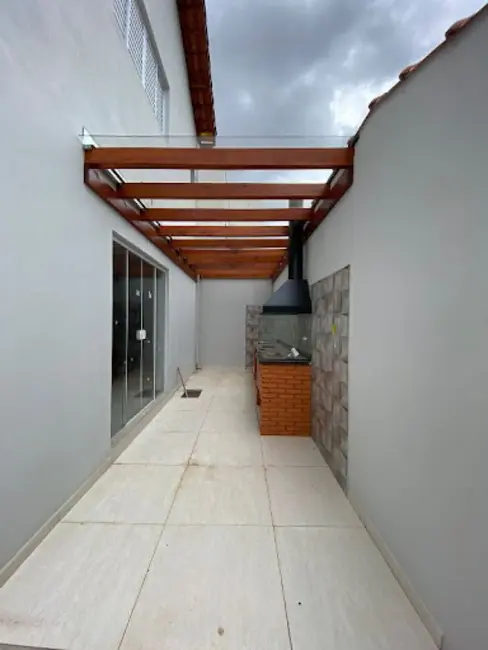 Casa com 3 quartos à venda, 165m2 em Treviso, Varginha - MG - imagem 3 Foto 3 de Casa com 3 quartos à venda, 165m2 em Treviso, Varginha - MG