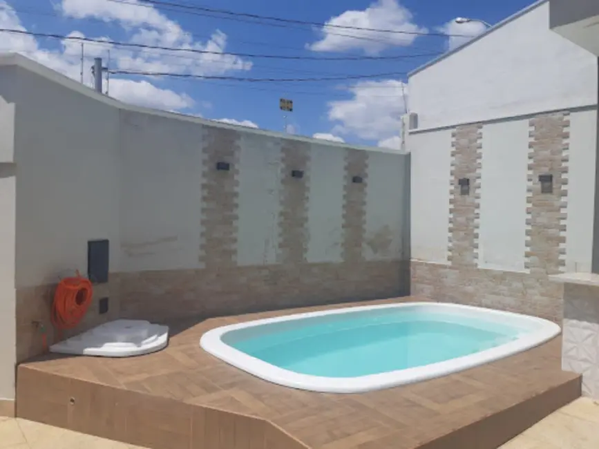 Foto 1 de Casa com 3 quartos à venda, 250m2 em Varginha - MG