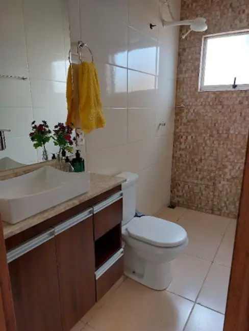 Casa com 3 quartos à venda, 400m2 em Varginha - MG - imagem 9 Foto 9 de Casa com 3 quartos à venda, 400m2 em Varginha - MG