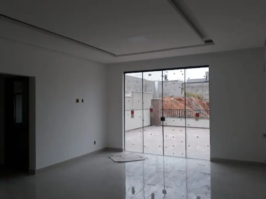 Casa com 3 quartos à venda, 404m2 em Varginha - MG - imagem 5 Foto 5 de Casa com 3 quartos à venda, 404m2 em Varginha - MG