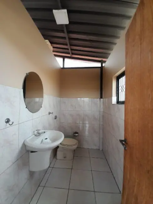 Casa com 3 quartos à venda, 275m2 em Santana, Varginha - MG - imagem 5 Foto 5 de Casa com 3 quartos à venda, 275m2 em Santana, Varginha - MG