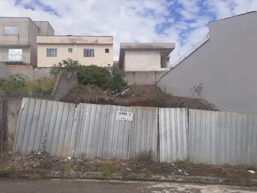 Foto 1 de Terreno / Lote à venda, 200m2 em Jardim Itália, Varginha - MG