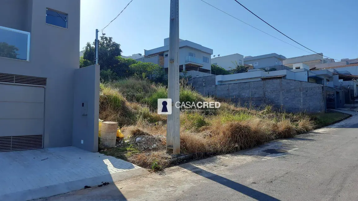 Foto 4 de Terreno / Lote à venda, 400m2 em Varginha - MG