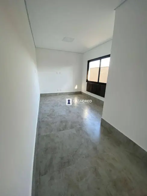 Casa com 4 quartos à venda, 209m2 em Varginha - MG - imagem 4 Foto 4 de Casa com 4 quartos à venda, 209m2 em Varginha - MG