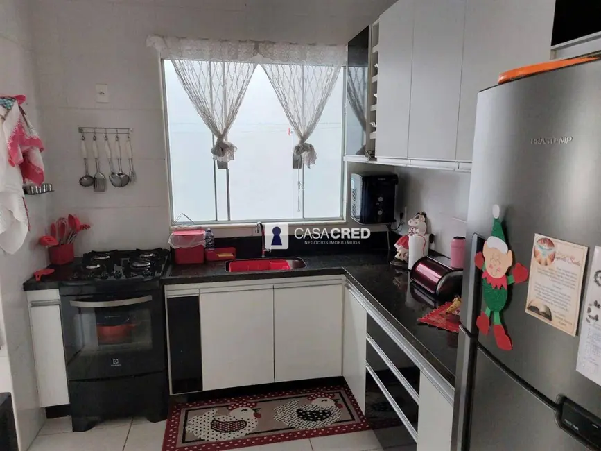 Casa com 2 quartos à venda, 180m2 em Park Rinaldo, Varginha - MG - imagem 3 Foto 3 de Casa com 2 quartos à venda, 180m2 em Park Rinaldo, Varginha - MG