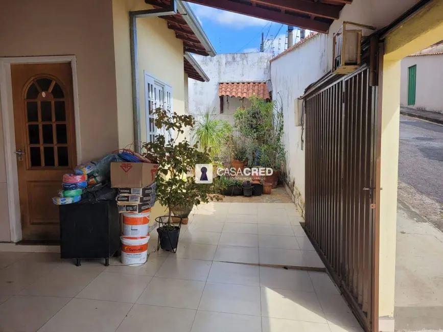 Foto 7 de Casa com 3 quartos à venda, 225m2 em Conjunto Habitacional Sion, Varginha - MG