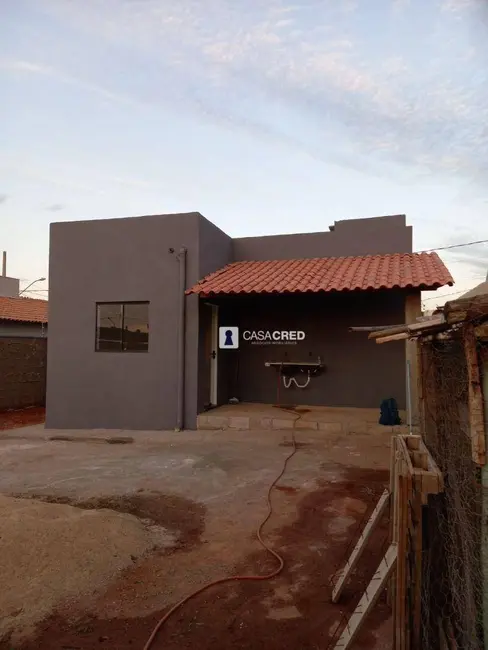 Foto 3 de Casa com 2 quartos à venda, 300m2 em Tres Coracoes - MG