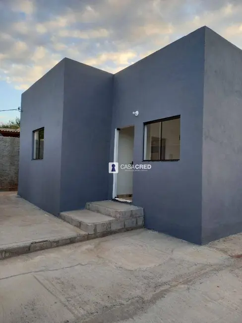 Foto 2 de Casa com 2 quartos à venda, 300m2 em Tres Coracoes - MG